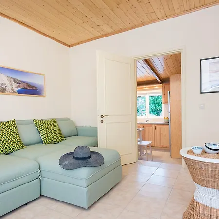 Amygdalia With Private Pool, By Zantewize Pandokrator