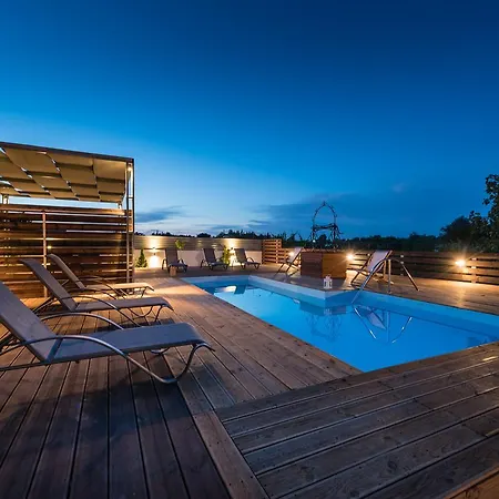 Amygdalia With Private Pool, By Zantewize Pandokrator