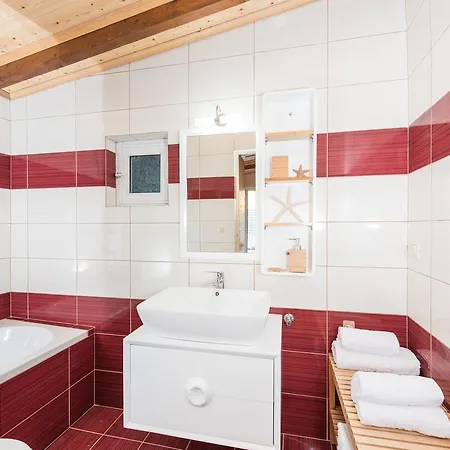 Amygdalia With Private Pool, By Zantewize Willa Pandokrátor