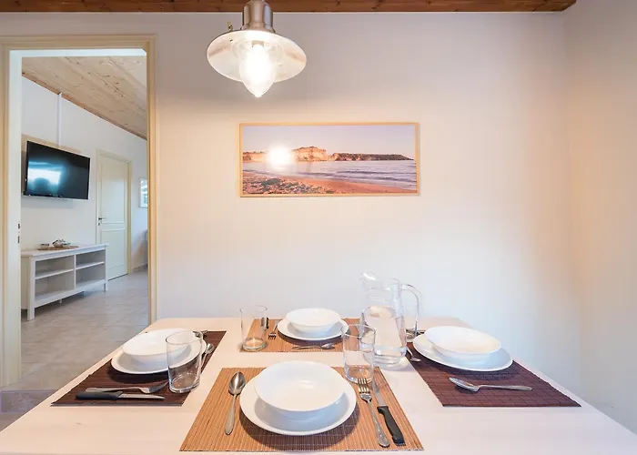 Amygdalia With Private Pool, By Zantewize Pandokrátor